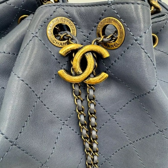 CHANEL CC LEATHER DRAWSTRING BAG - Picture 9 of 11